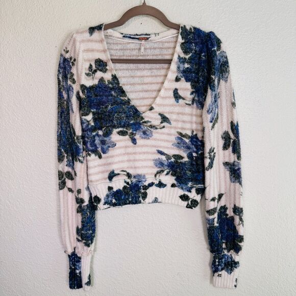 Free People Sweaters - Free People Bed of Roses Sweater Womens XS Floral Stripe Crop Retro Boho Western